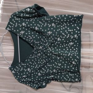 Floral print cropped tee